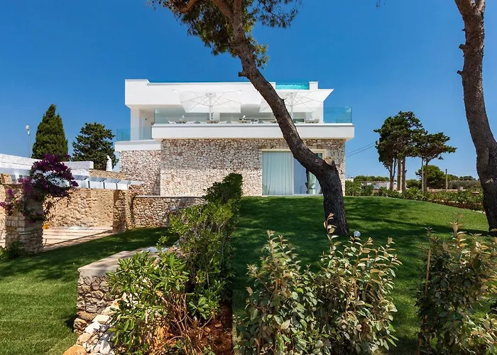 Perla Saracena Hotel & Restaurant